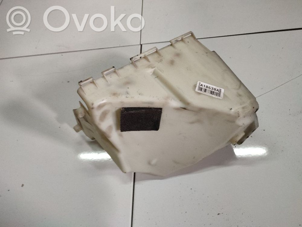 Air filter box