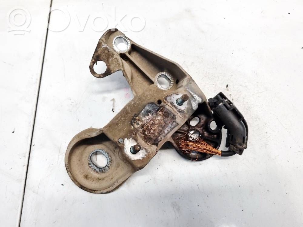 Engine mounting bracket   4B0199352,4B0199352