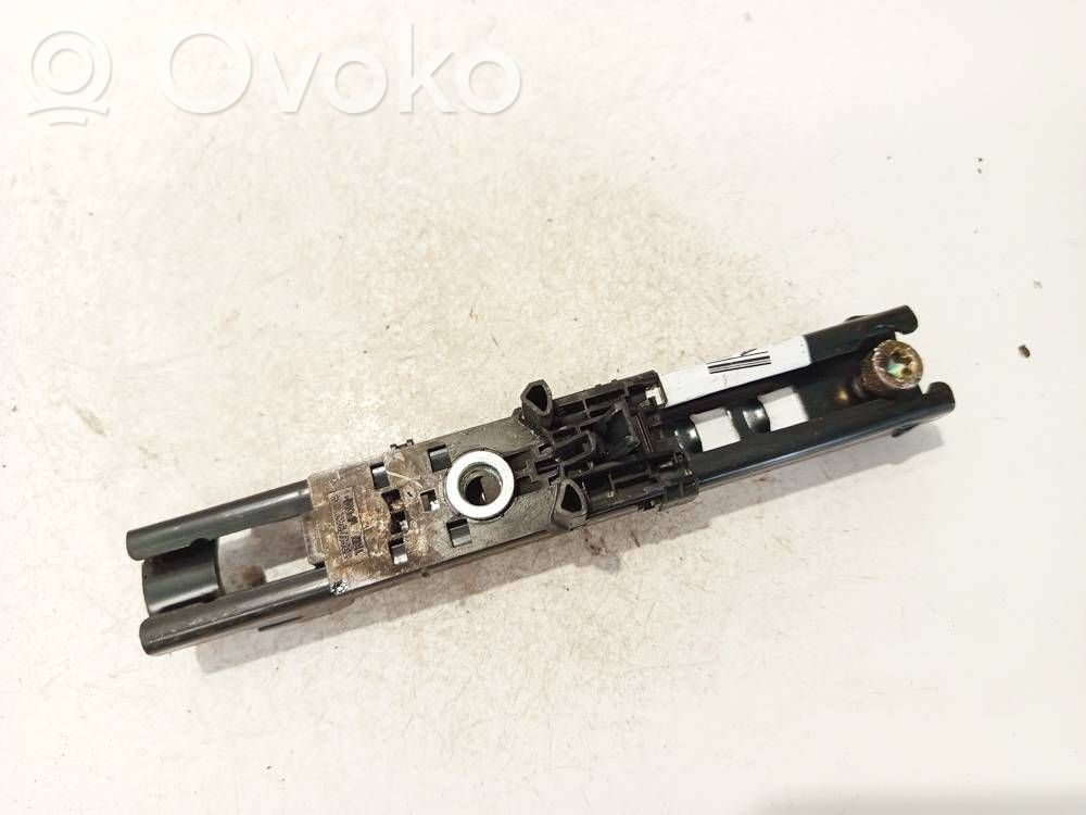 Ford Focus Turvavyön säätökisko 