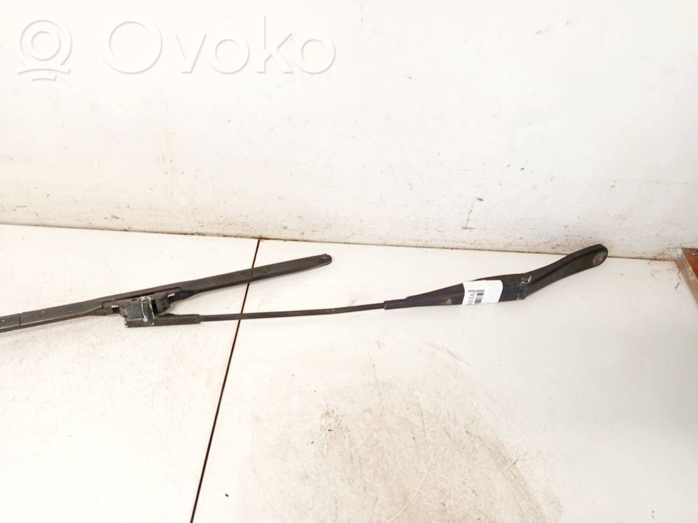 Opel Astra H Braccio della spazzola tergicristallo anteriore