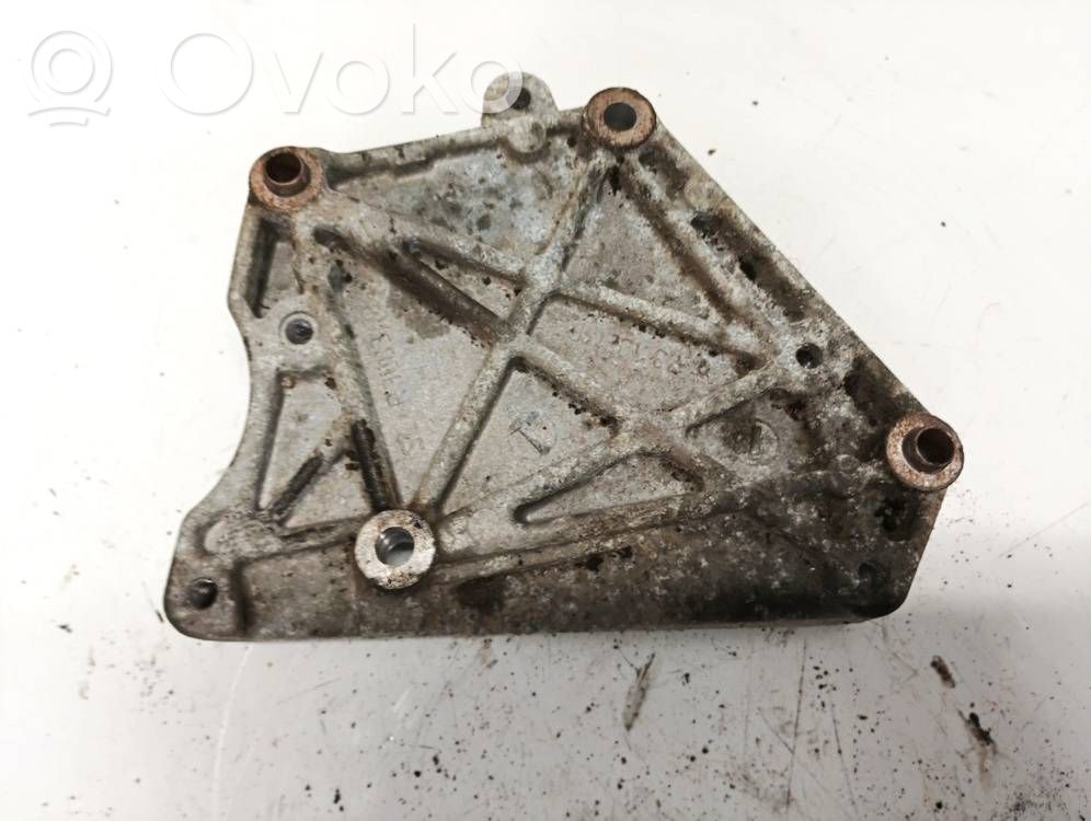 Fiat Punto (188) Engine mounting bracket 
