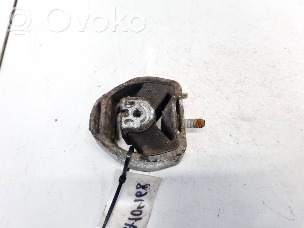 Volkswagen PASSAT B5 Supporto di montaggio del motore 