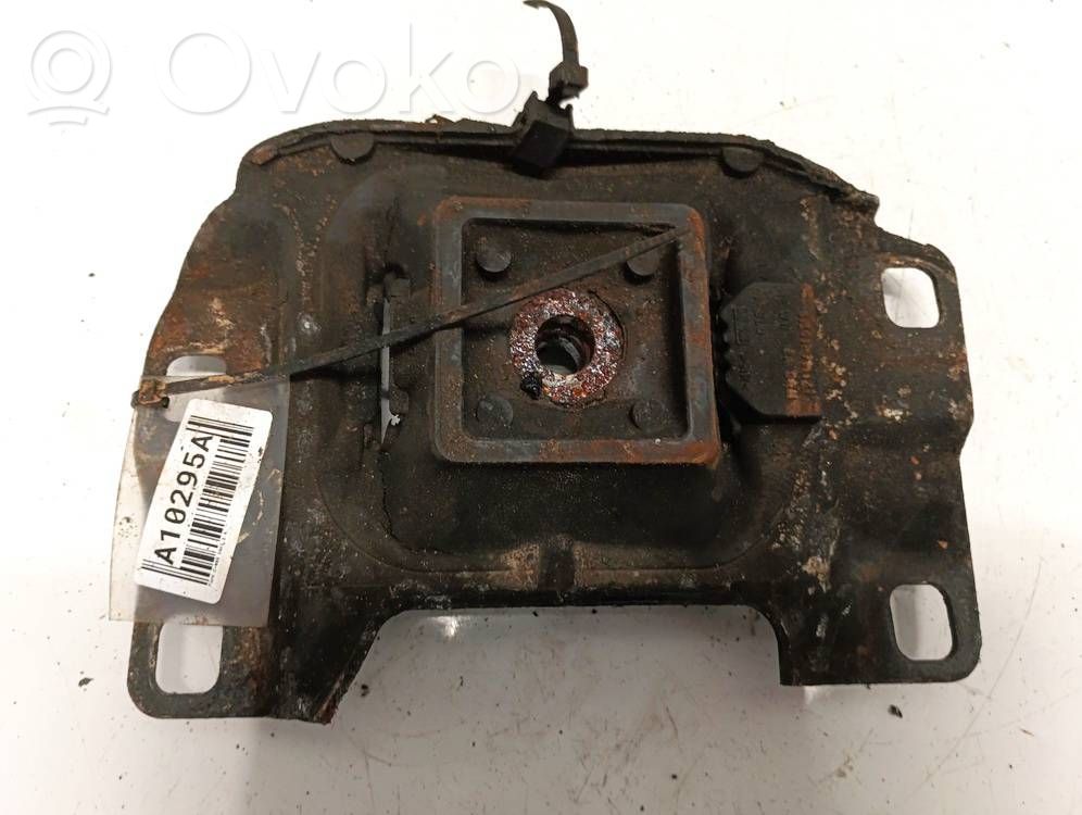 Engine mount bracket   3M517M121AE,349249H,3M517M121AE,3M517M121AE,9112D
