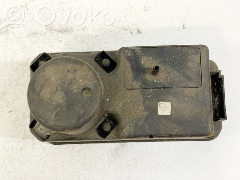 Volkswagen PASSAT B3 Pompă vacuum 