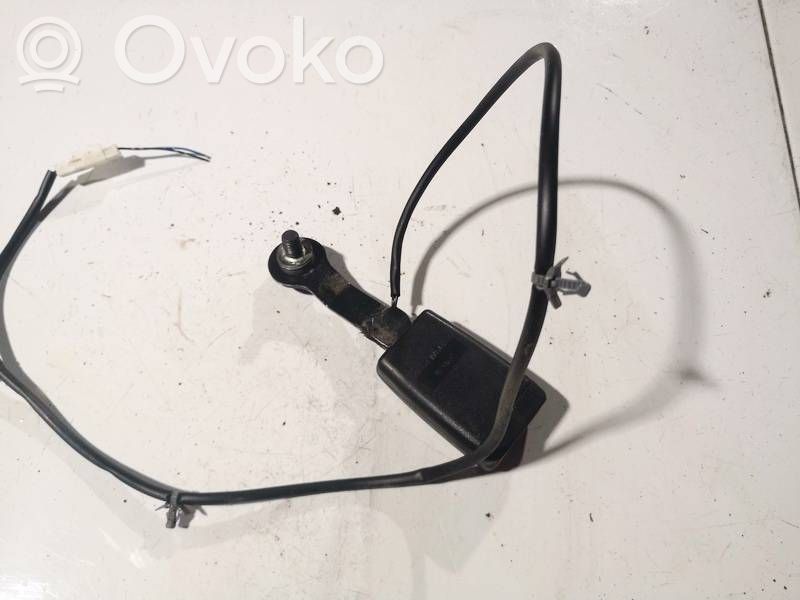 Nissan Note (E11) Boucle de ceinture de sécurité avant 