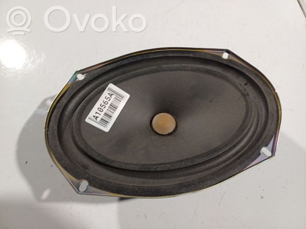 Honda Accord Etuoven kaiutin 