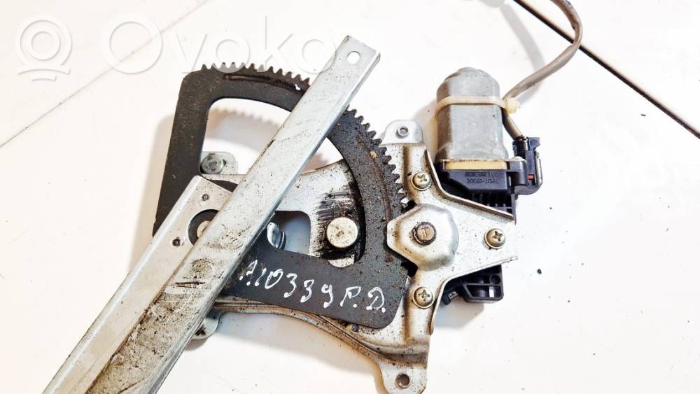 Chevrolet Aveo Motor del regulador de la ventanilla de la puerta delantera 