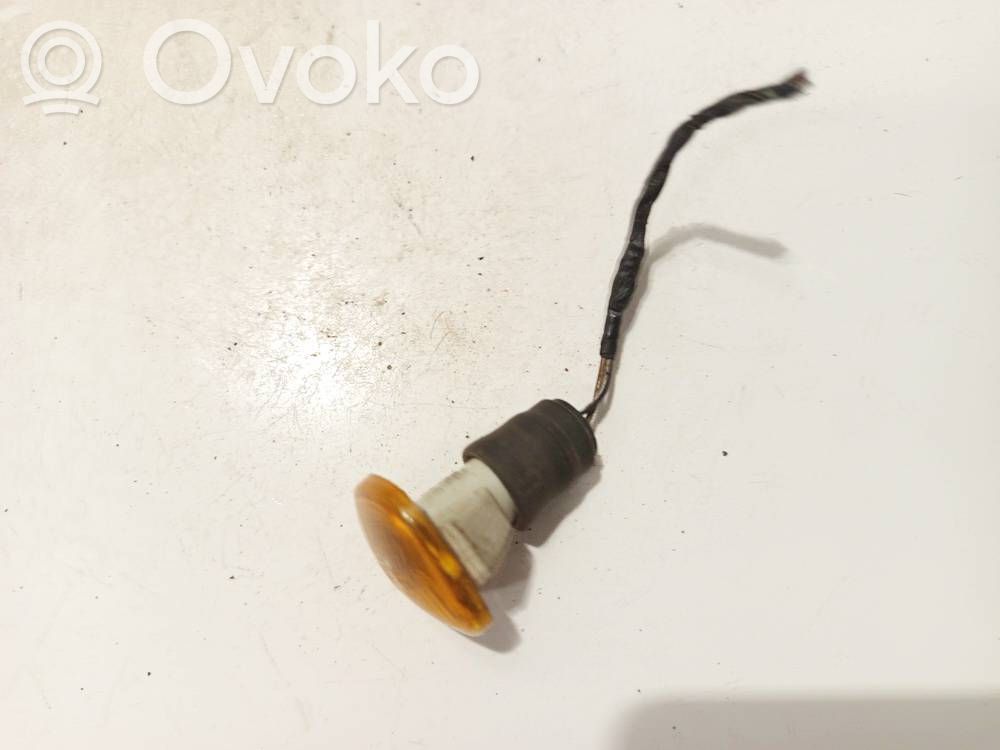 Volkswagen Golf II Indicatore di direzione del parafango anteriore 