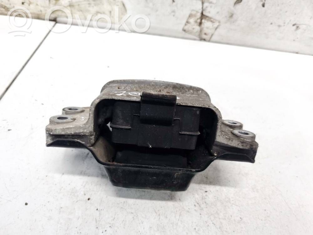 Volkswagen Golf V Supporto di montaggio del motore