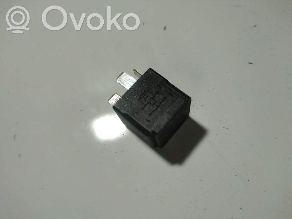 Otros relés   4RA00779105,13171831,4RA00779105,4RA00779105