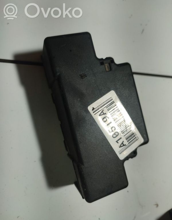 Opel Astra H Coperchio scatola dei fusibili 