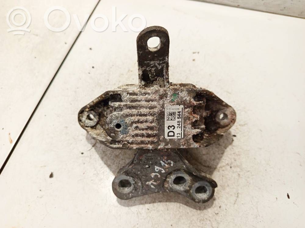 Chevrolet Cruze Supporto di montaggio del motore 