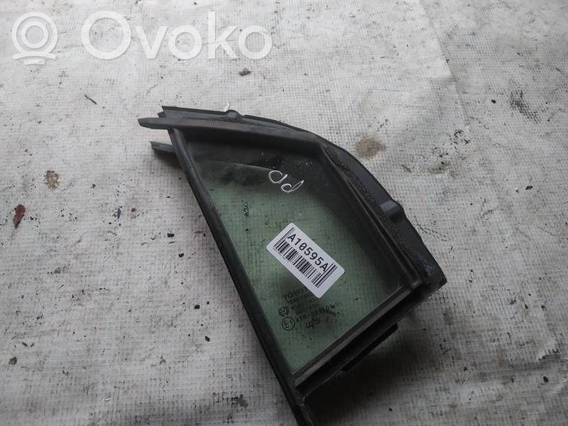 Toyota Yaris Szyba karoseryjna drzwi przednich 