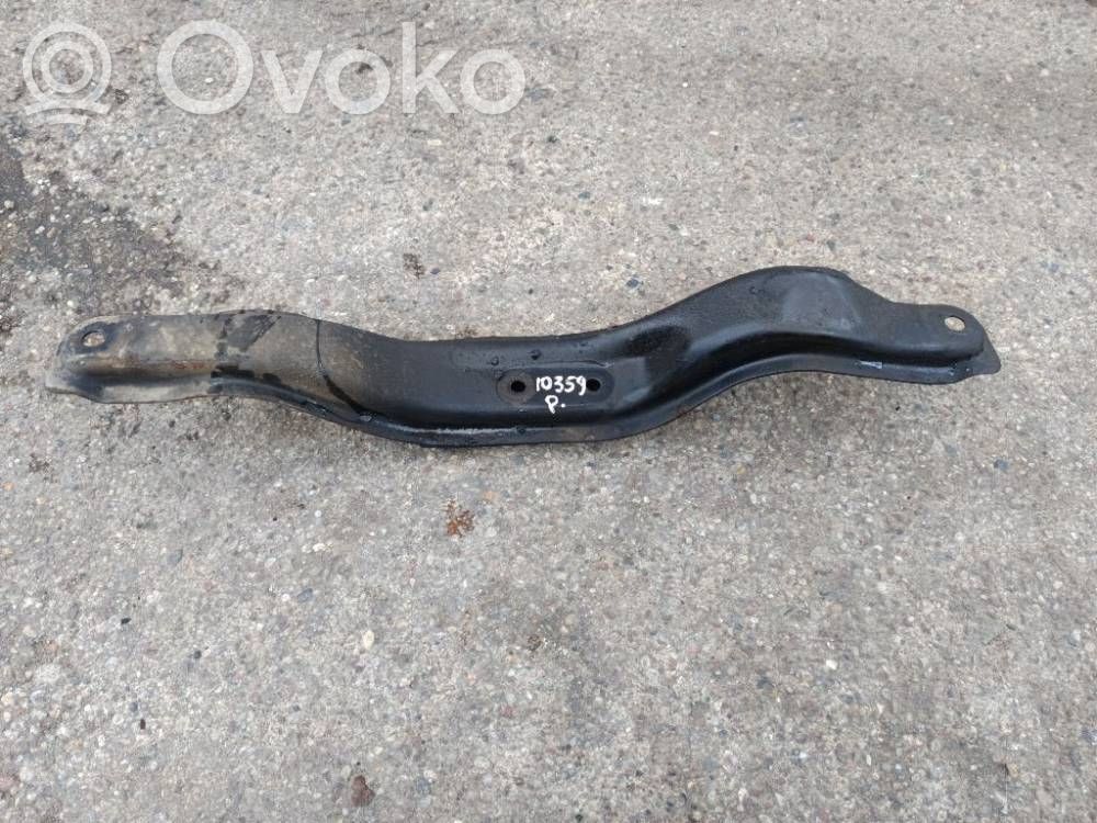 Subaru Legacy Передний подрамник