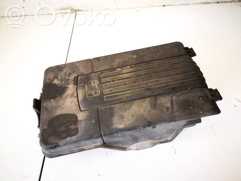Volkswagen PASSAT B6 Capac cutie baterie 