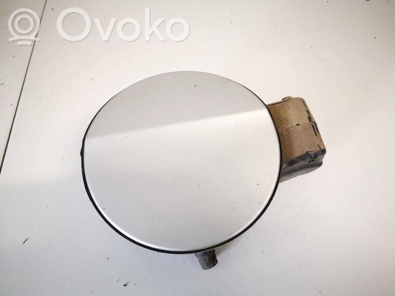 Volkswagen PASSAT B6 Bouchon, volet de trappe de réservoir à carburant