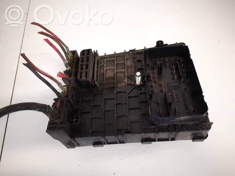 Volkswagen PASSAT B6 Set scatola dei fusibili 