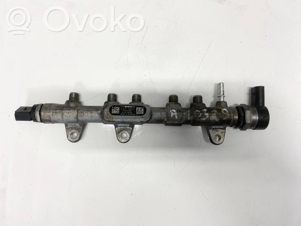BMW 3 F30 F35 F31 Rampă alimentare injectoare 