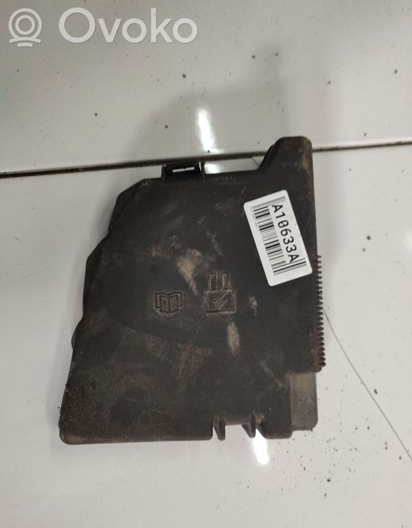 Ford Fiesta Tapa de caja de fusibles 