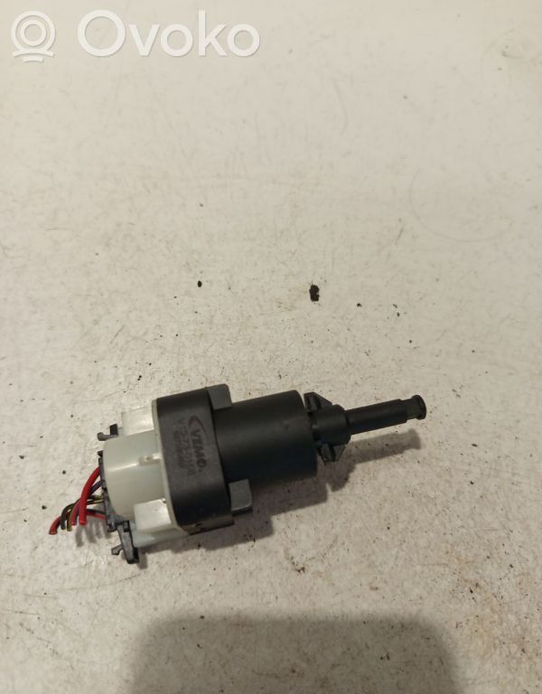 Sensor Bremspedal   V10730158,987086859,V10730158,V10730158