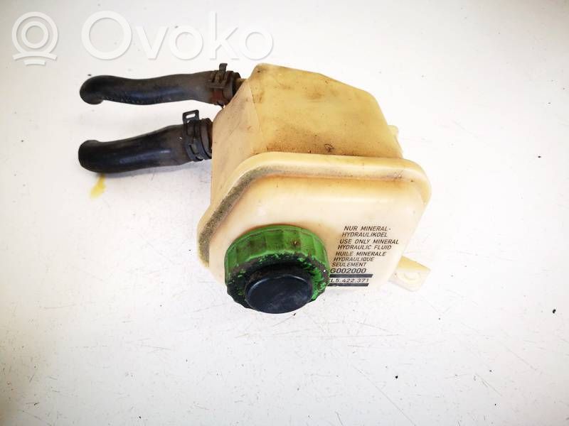 Ohjaustehostimen nestesäiliö   7L5422371,7L5422371