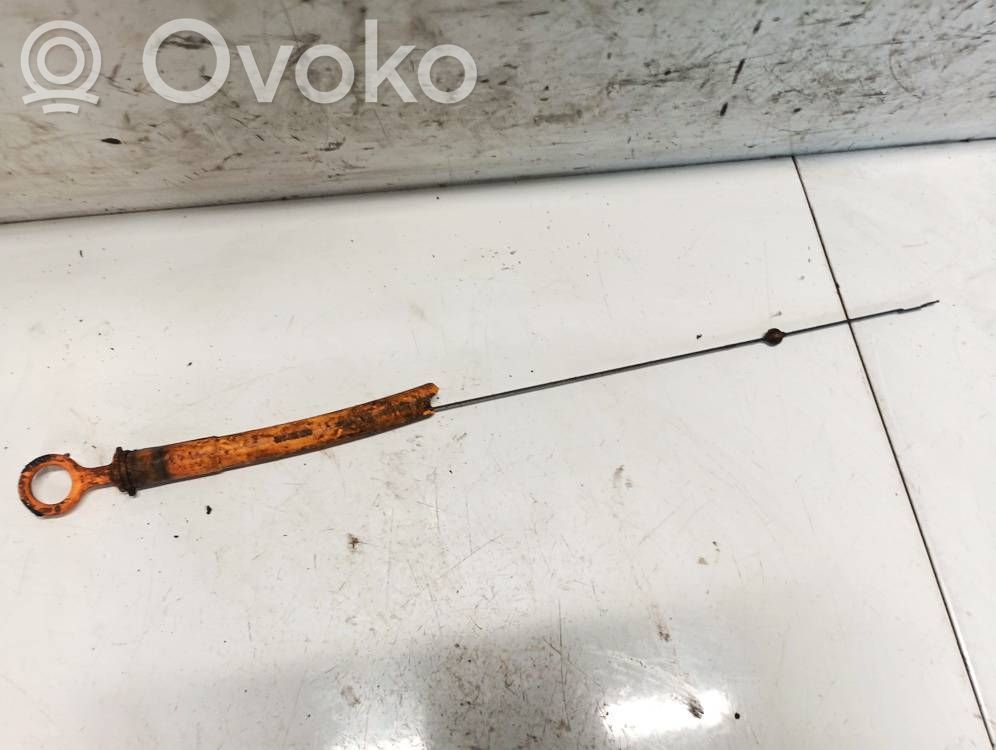 Audi A4 S4 B5 8D Bagnet poziomu oleju 