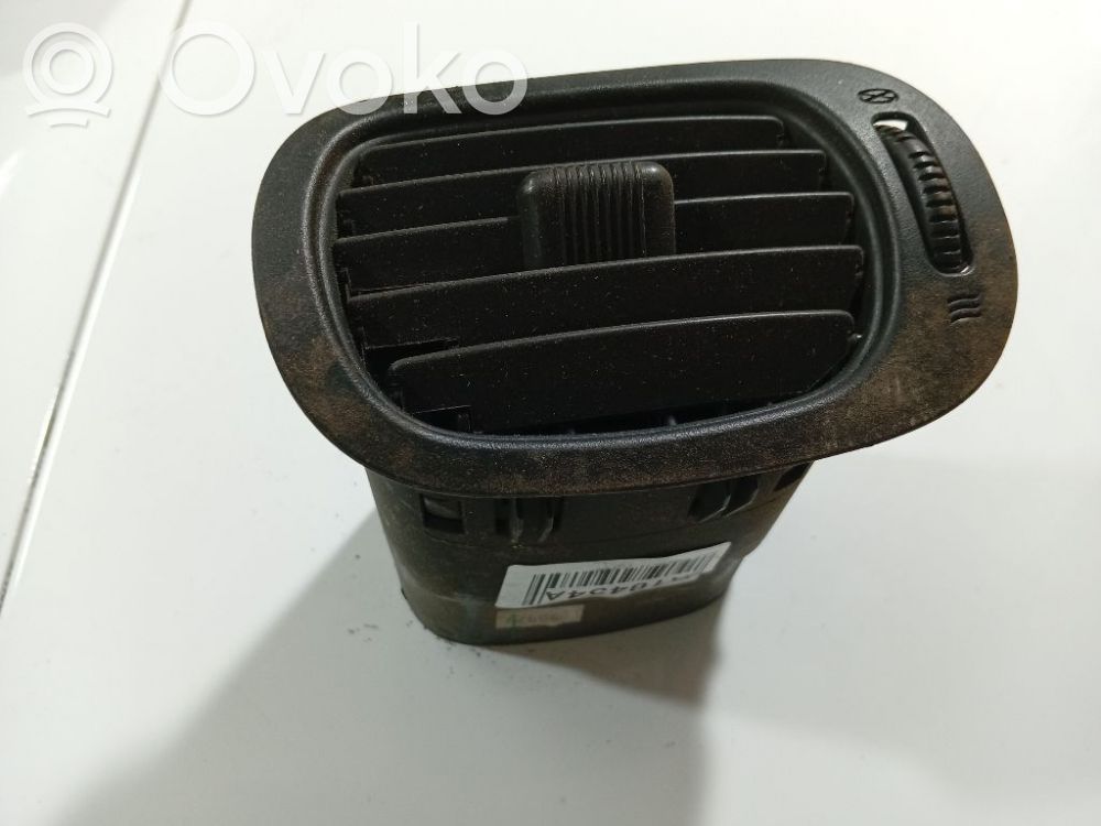 Chrysler Voyager Griglia di ventilazione centrale cruscotto 
