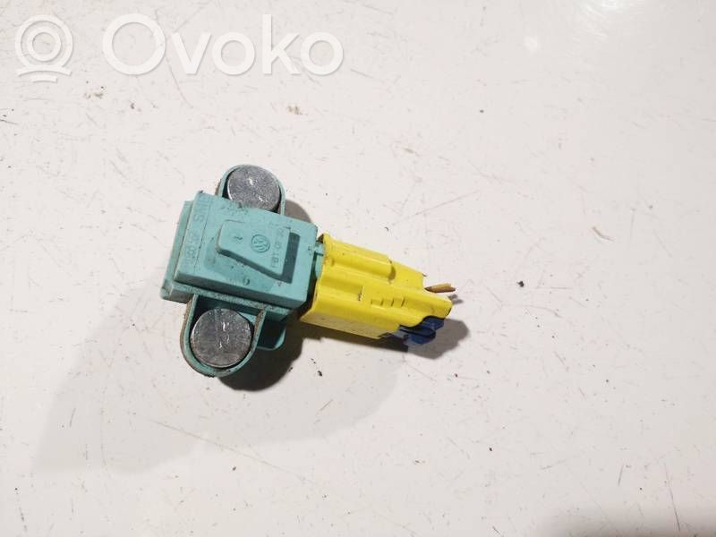 Sensor impacto/accidente para activar Airbag   4F0955557,4F0955557