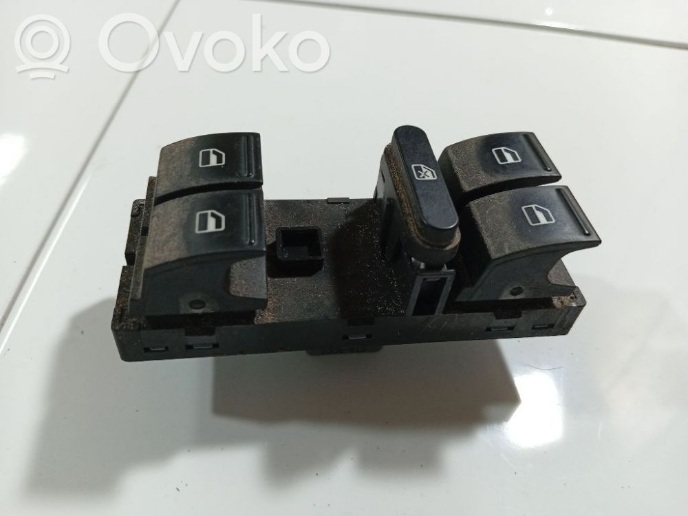 Volkswagen Jetta V Comutator comandă geamuri electrice 
