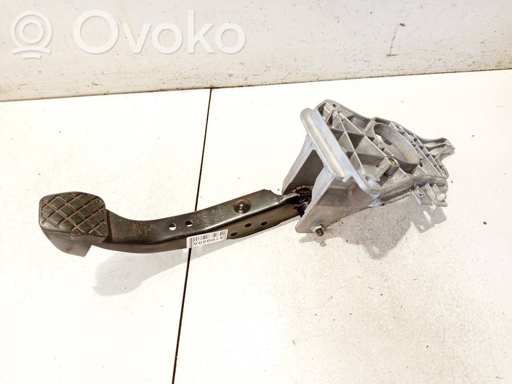Volkswagen Tiguan Pedale del freno