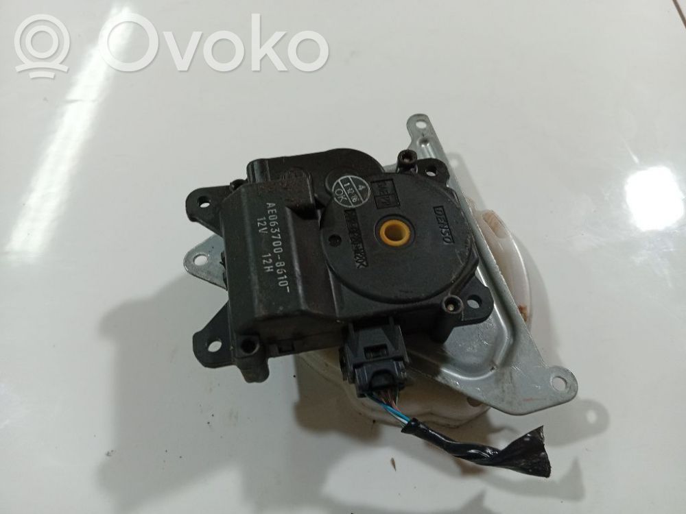 Toyota Avensis T250 Motor/actuator clapetă aer 