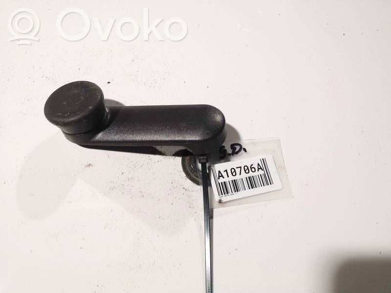Opel Astra H Asa de la ventanilla de la puerta delantera 