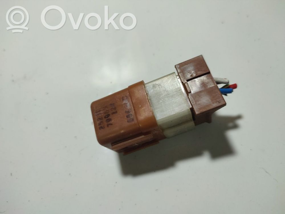 Inne przekaźniki   25280,25280,606000,79903