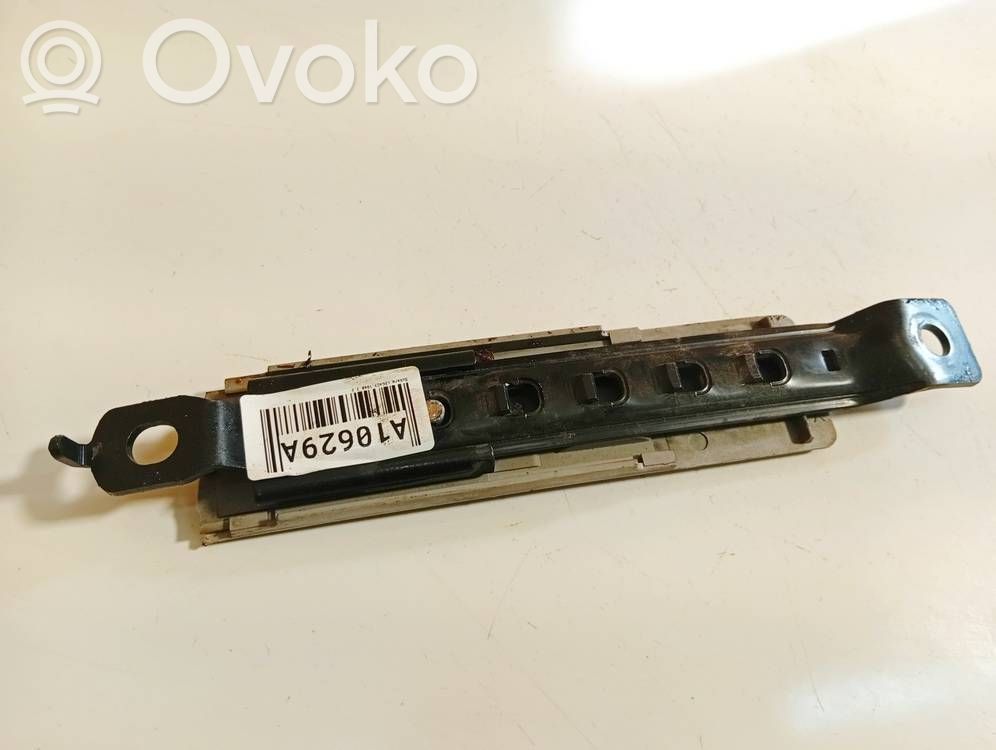 Subaru Legacy Riel de ajuste del cinturón de seguridad 