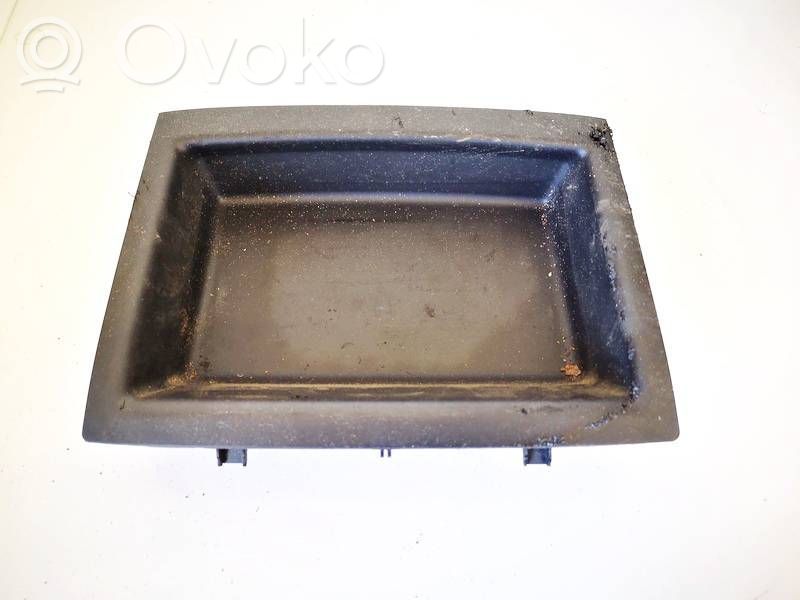 Volkswagen Polo IV 9N3 Altra parte interiore