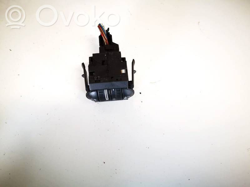 Volkswagen Golf V Comutator control nivel faruri 