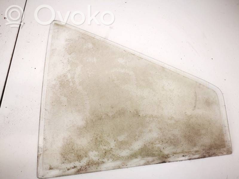 Citroen BX Ventanilla de ventilación de la puerta trasera 