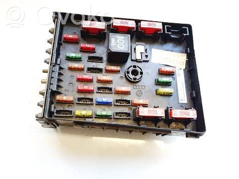 Volkswagen PASSAT B6 Set scatola dei fusibili