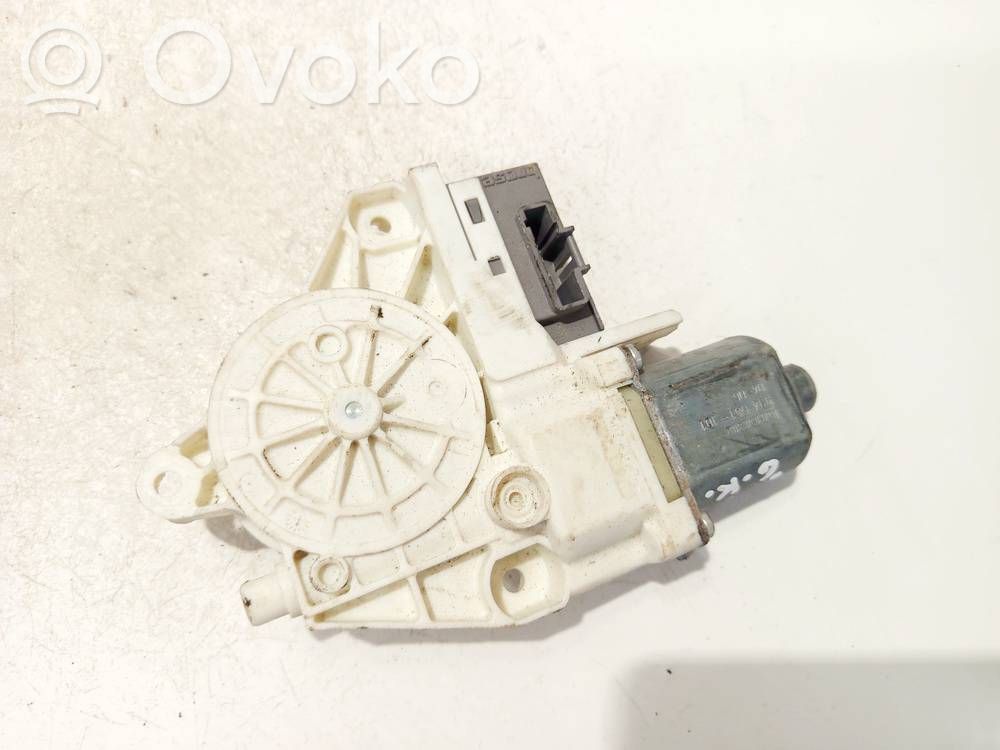 Peugeot 407 Motorino alzacristalli della portiera posteriore 
