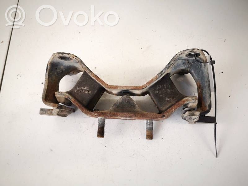 Subaru Outback Moottorin kiinnikekorvake 