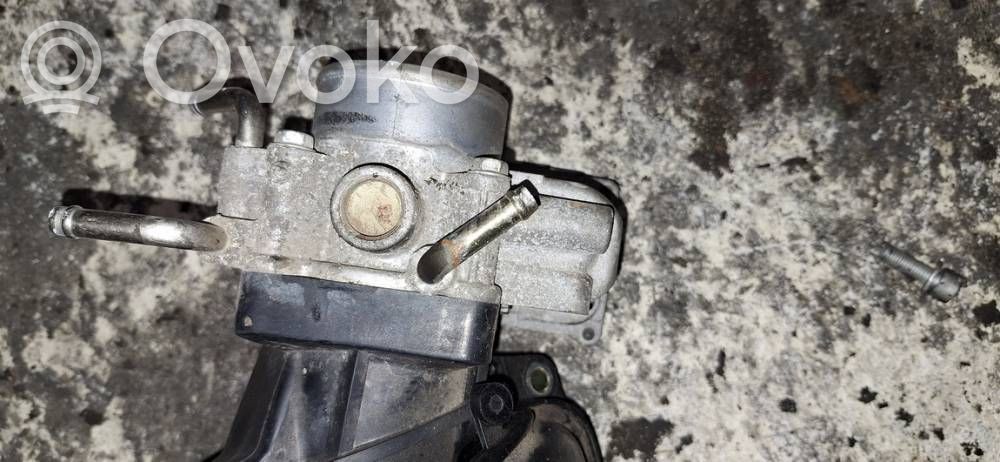 Toyota Avensis T250 Valvola a farfalla 