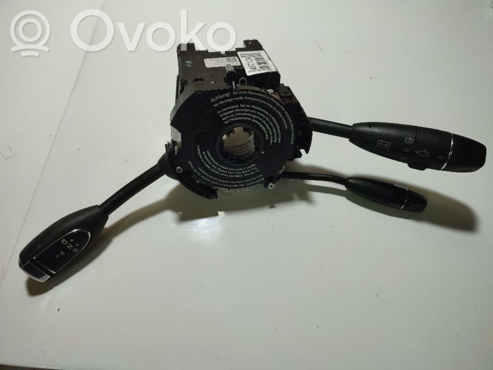 Mercedes-Benz R W251 Bloc semnalizator și ștergător parbriz 