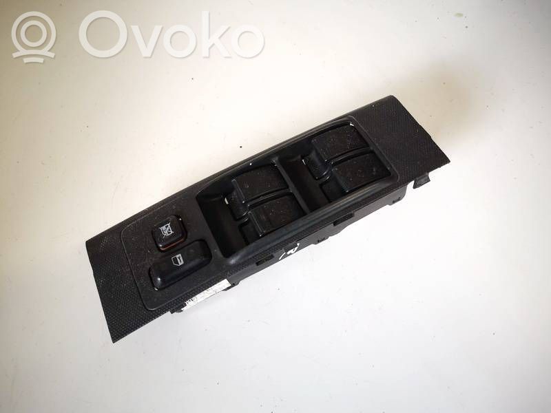 Toyota Corolla Verso AR10 Electric window control switch 