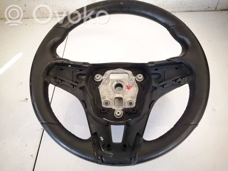 Chevrolet Cruze Ohjauspyörä 