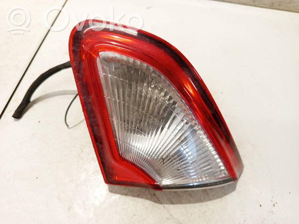 Nissan Qashqai Luci posteriori del portellone del bagagliaio