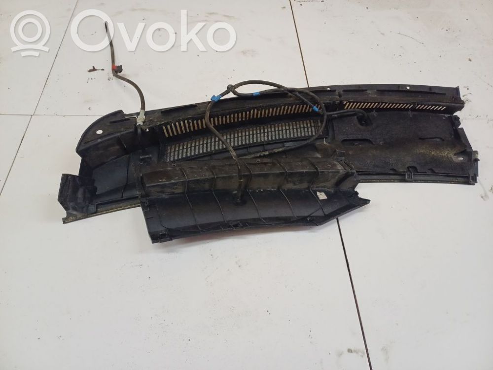 Toyota Yaris Moldura del limpia