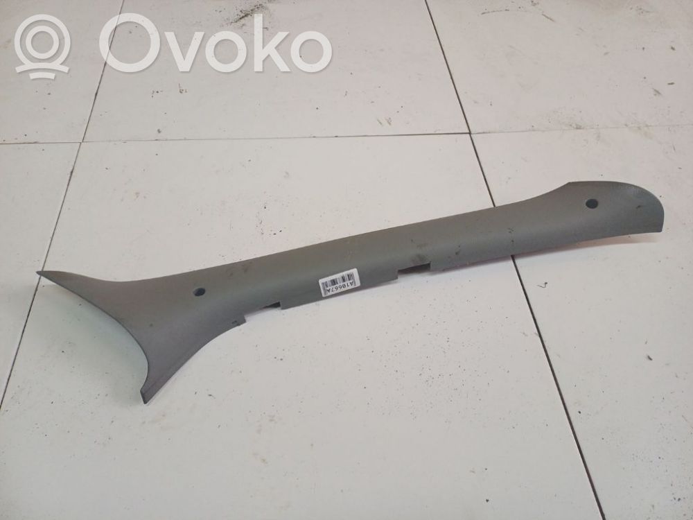 Osłona środkowa słupka / C   8200110357,8200110357,F2008200110359
