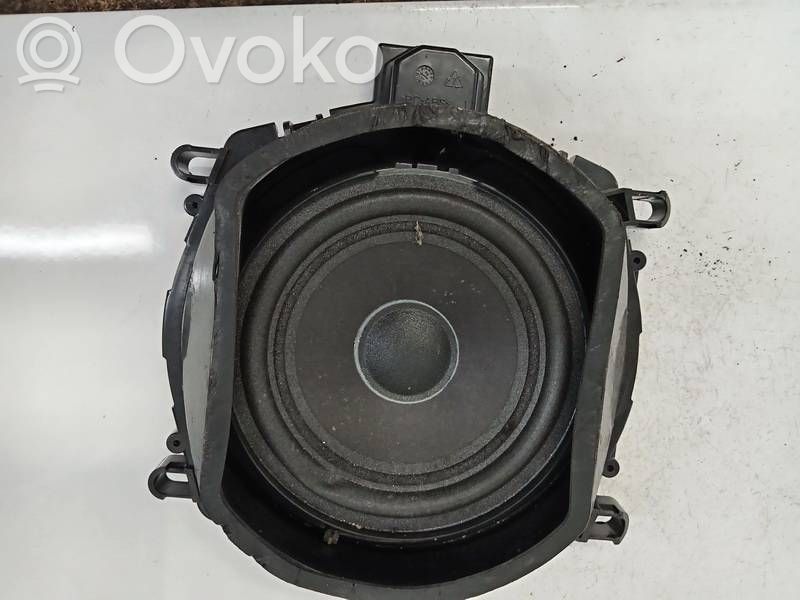 BMW X6 E71 Subwoofer 