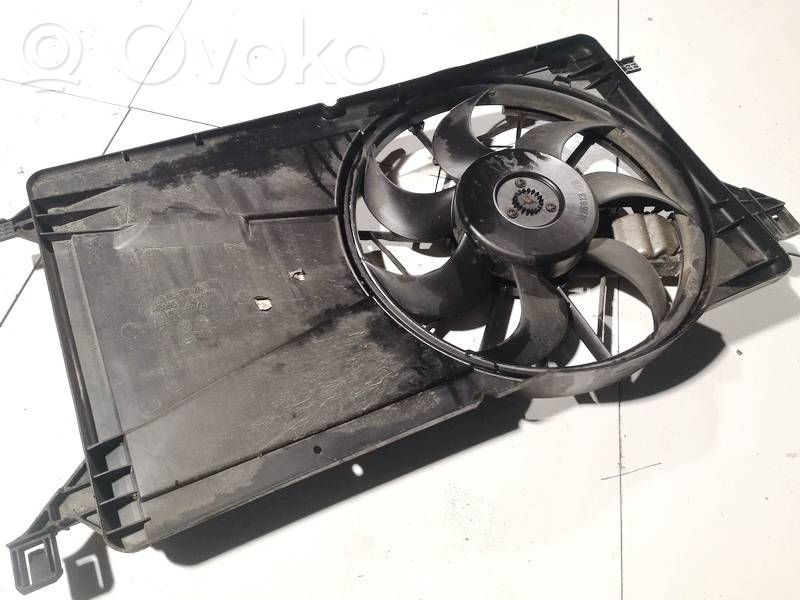 Ford Focus Convogliatore ventilatore raffreddamento del radiatore 