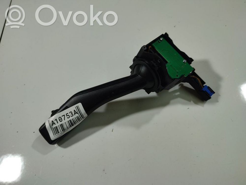 Pyyhkijän vipu   AMP80H014A,1K0953519,AMP80H014A,DTA0157D